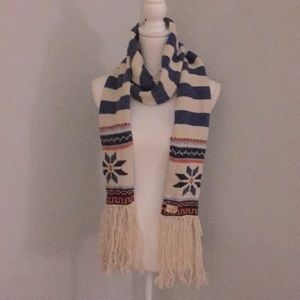 HOLLISTER BLUE STRIPED SCARF WITH‎ FRINGE